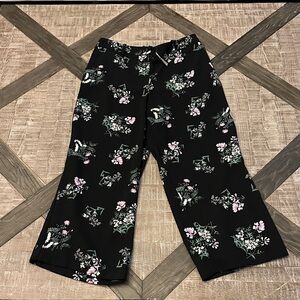 Ann Taylor NWT Cropped pants